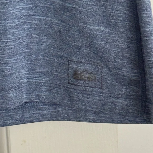 REI T-shirt Size Large - Picture 4 of 4